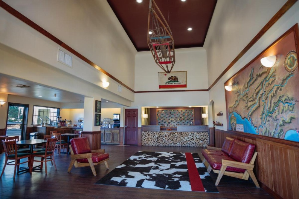 The Redwood Riverwalk Hotel Image 14