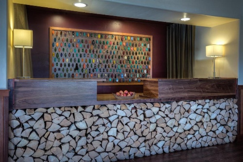 The Redwood Riverwalk Hotel image 32