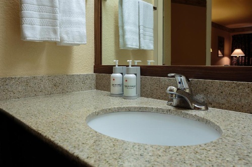 The Redwood Riverwalk Hotel image 6